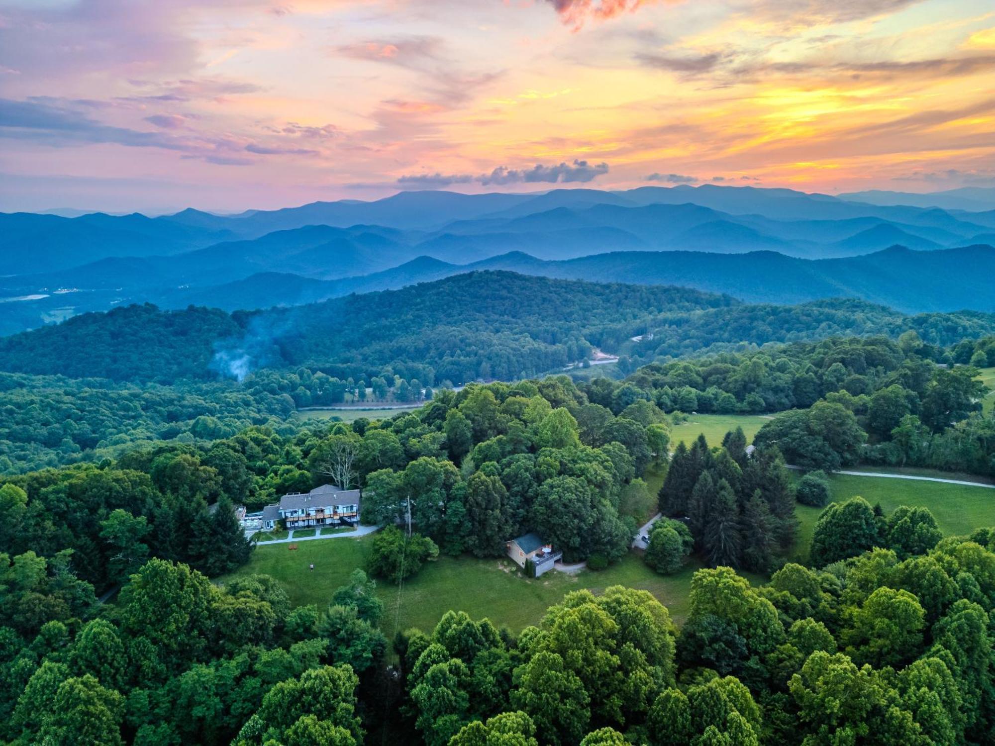 Hotel Fire Mountain Highlands Exteriér fotografie