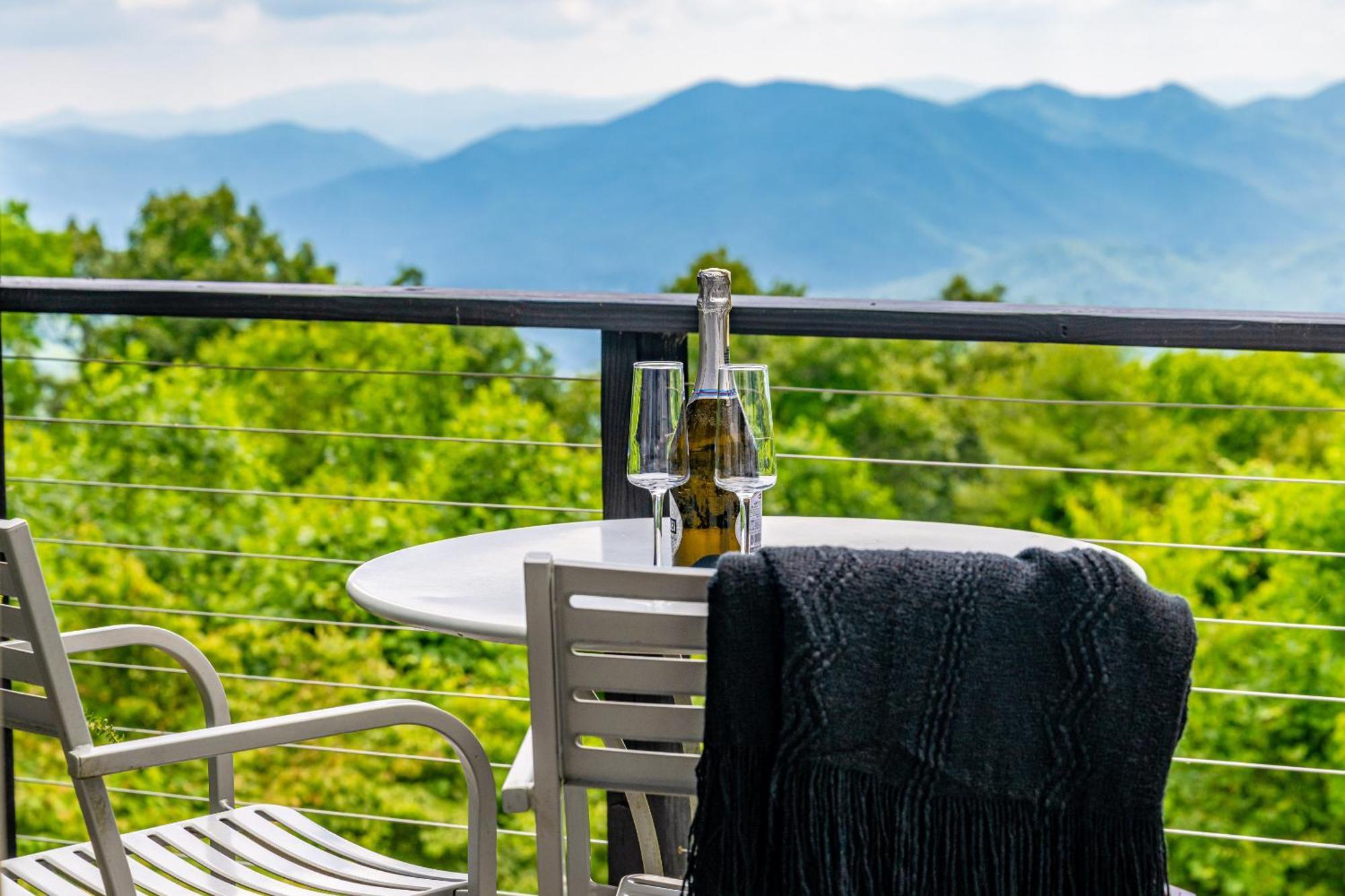 Hotel Fire Mountain Highlands Pokoj fotografie